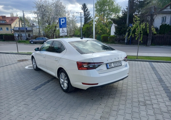 Skoda Superb cena 85900 przebieg: 178000, rok produkcji 2020 z Warszawa małe 781